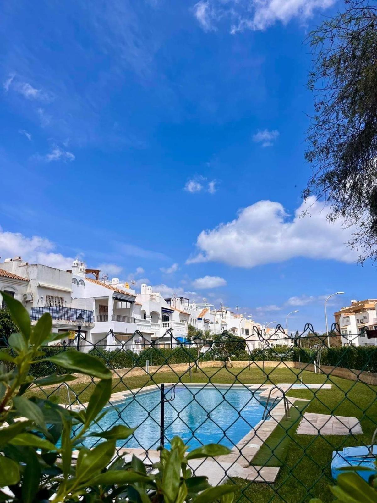 Vista Puerto 180 Apartman Roquetas de Mar Kültér fotó